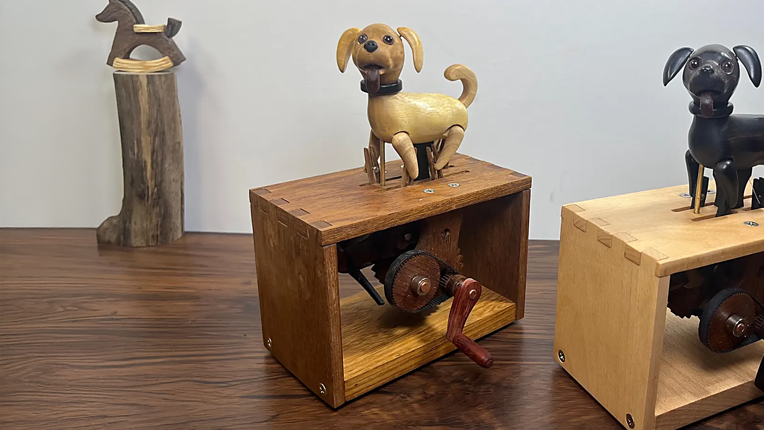 Running Labrador Automaton Running Labrador Automaton