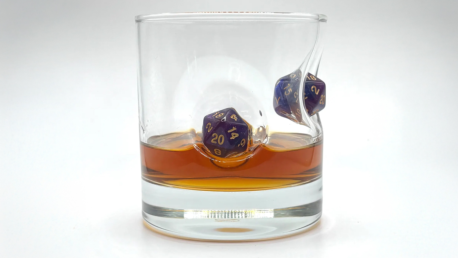 Tumbler with Embedded Dice Tumbler with Embedded Dice