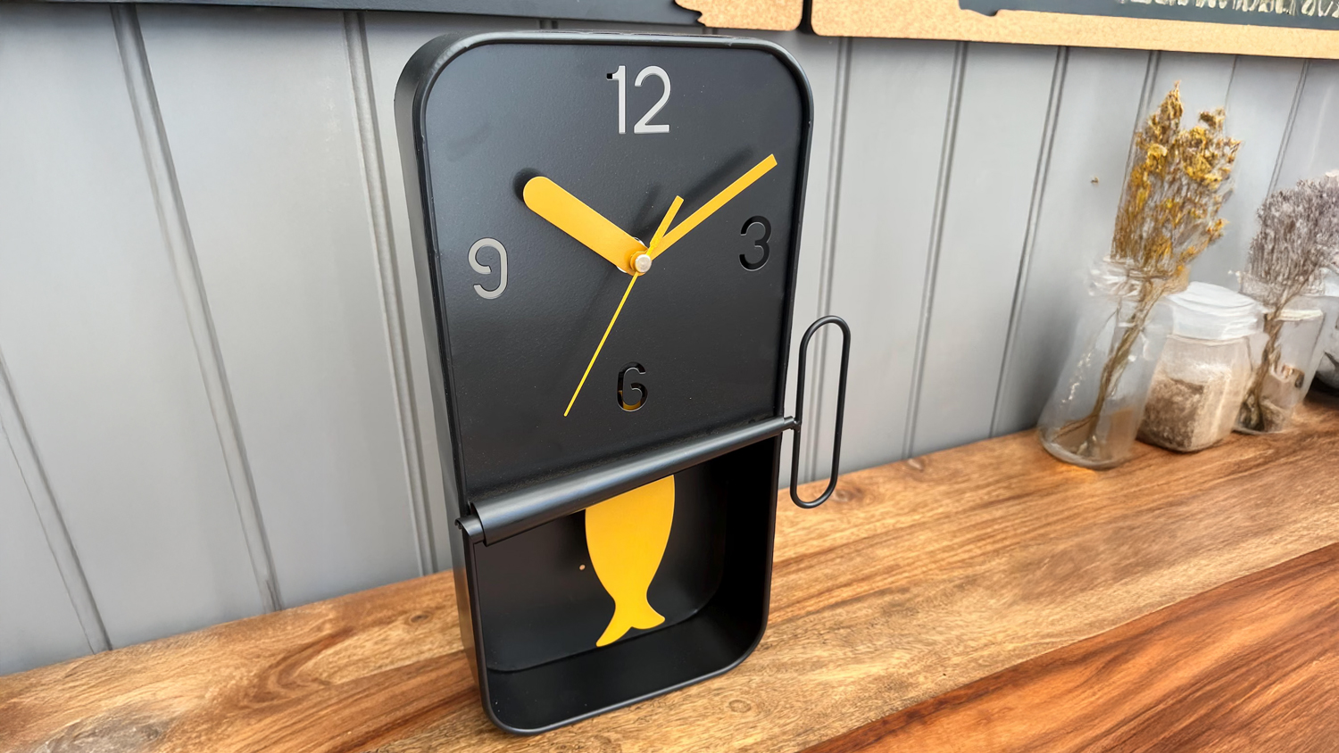 Superlative Sardine Clock Superlative Sardine Clock